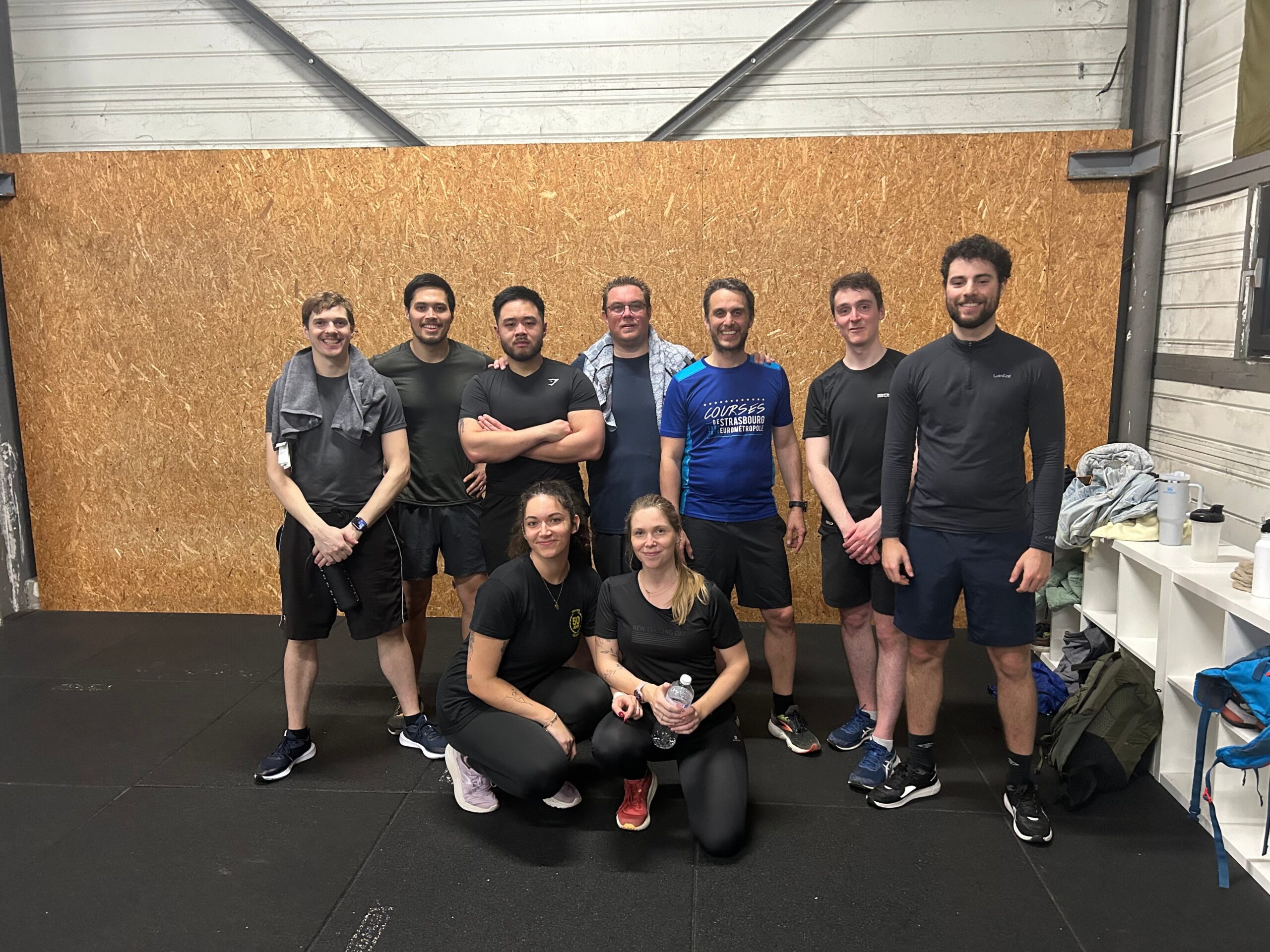 Photo de l'équipe ATI4 après une initiation au Crossfit
