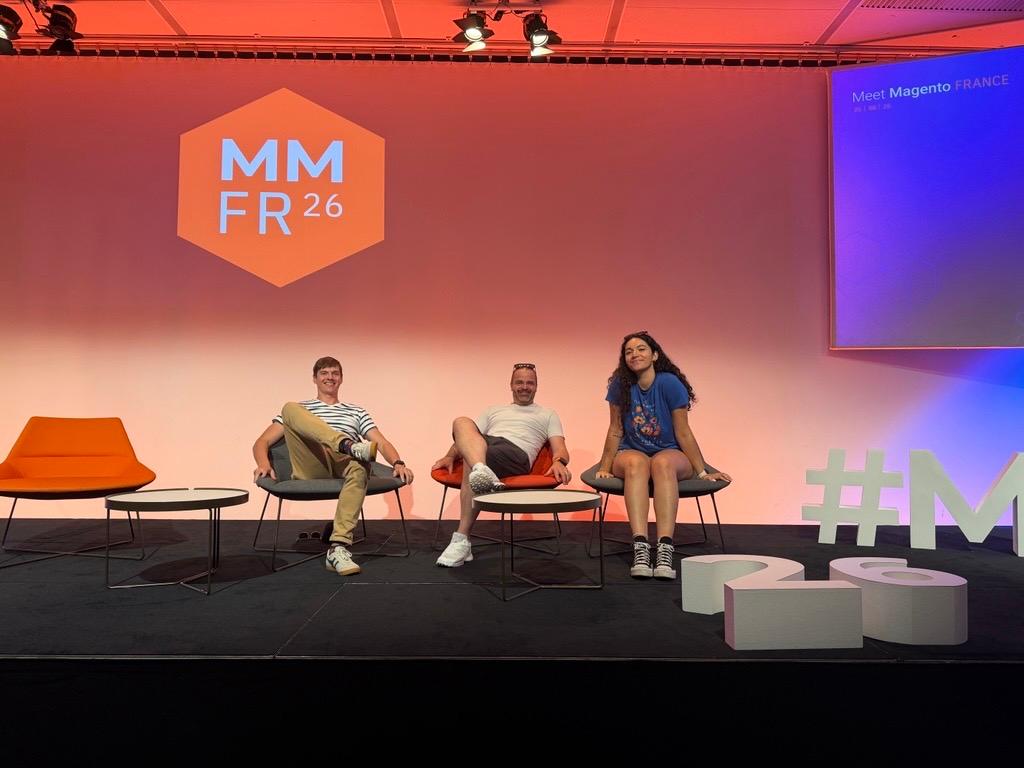 Les organisateurs ATI4 sur la scène de Meet Magento.